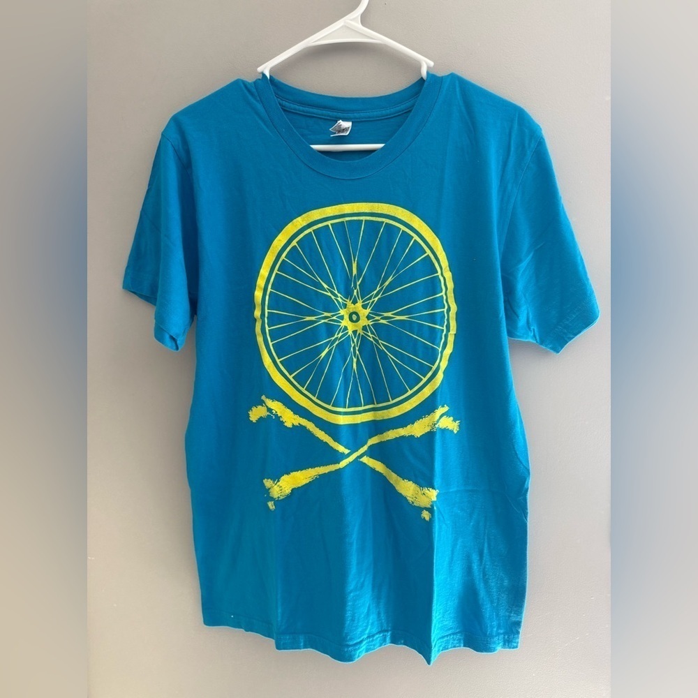 American Apparel Short Sleeve T Shirt Men’s SZ M Bicycle Wheel Cross Bones Blue